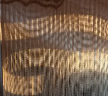 Få en Gardinbus ud med varerprøver og vælg de helt rigtige køkkengardiner