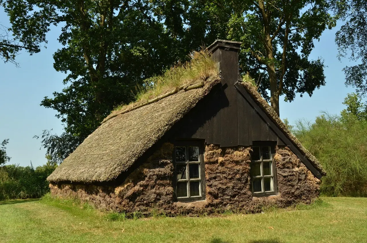 Hvordan lægger man rullegræs? Få en perfekt, grøn plæne på en weekend