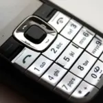 Skal jeg ringe tilbage til telefonnummer 88 70 08 34?