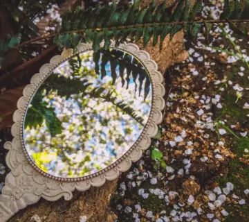 Spejl i soveværelset: sådan placerer du det uden at forstyrre søvnen