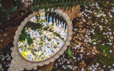 Spejl i soveværelset: sådan placerer du det uden at forstyrre søvnen Spejl i soveværelset: sådan placerer du det uden at forstyrre søvnen